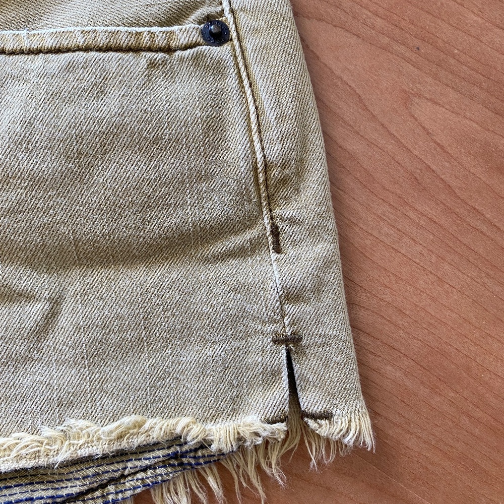 Free People We The Free Soft and Relaxed Cutoff in Moss (Size 29) - Picture 7 of 10